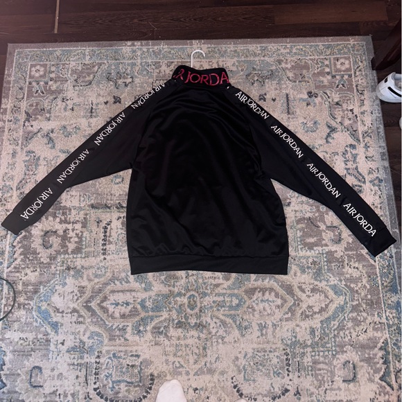 Jordan track suit. - Picture 3 of 3